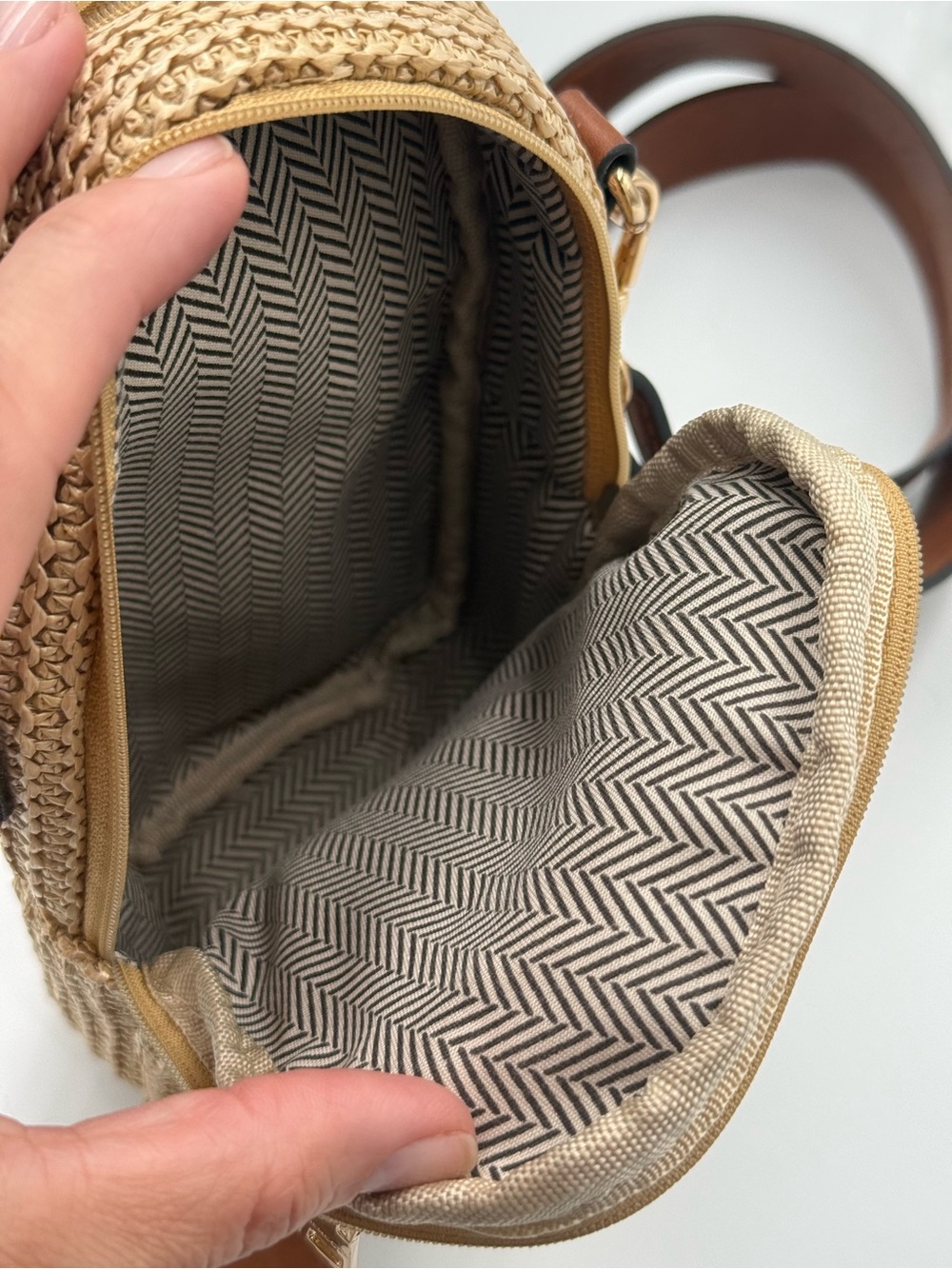 Jen & Co Parker Straw Beige Crossbody Bag with Brown Vegan Leather Strap - Picture 7 of 8